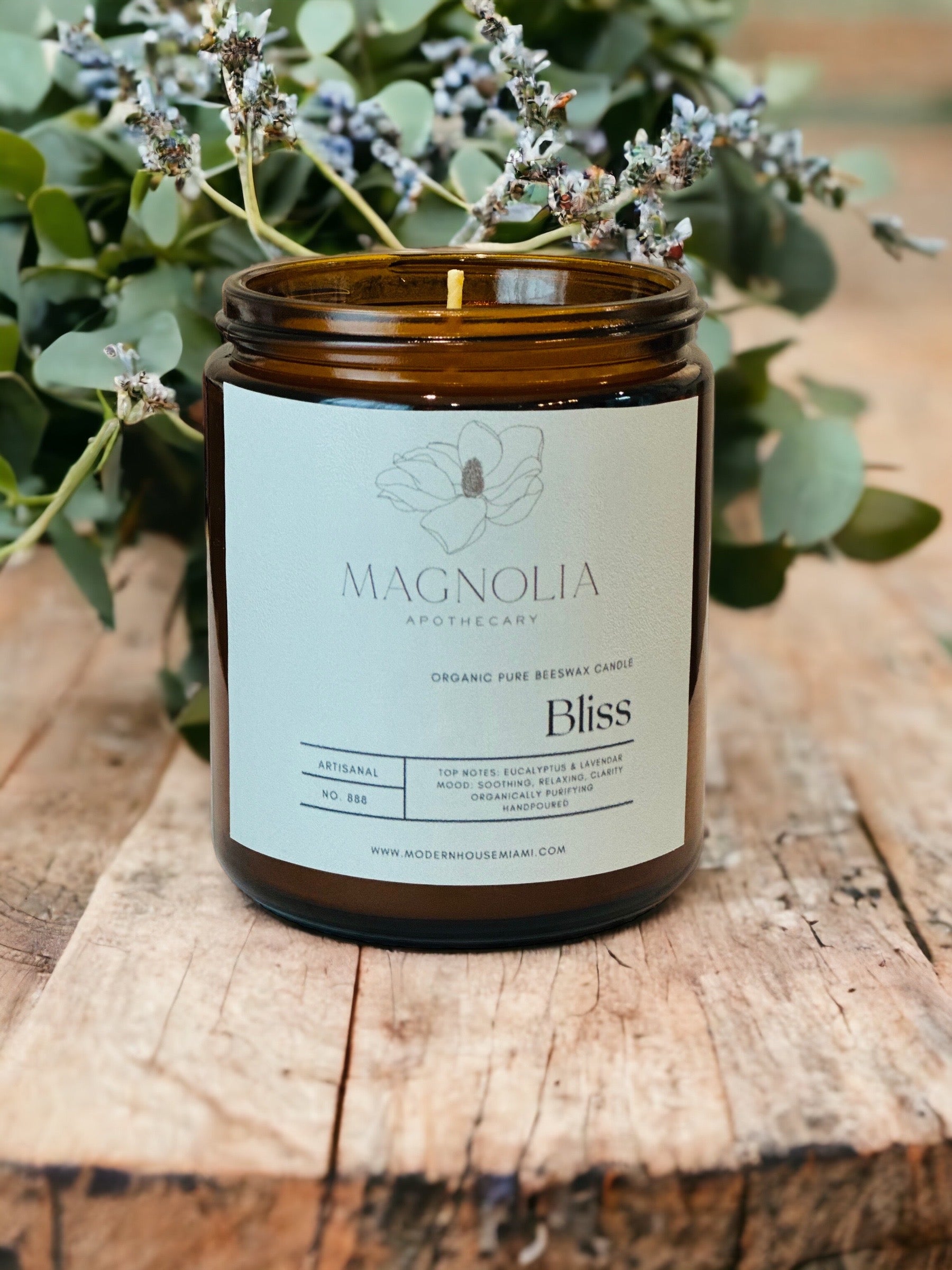 Organic Beeswax Scented Candle Bliss, 8oz | Eucalyptus & Lavender Essential  Oils | Local | Aromatherapy | Hypo-allergenic | Handmade by Magnolia