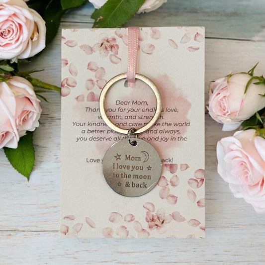 Mom, I love you to the moon and back” Keychain, Mother's Day Gift Sending love to Mum, Mothersday Mommy Birthday Small Present, Mother